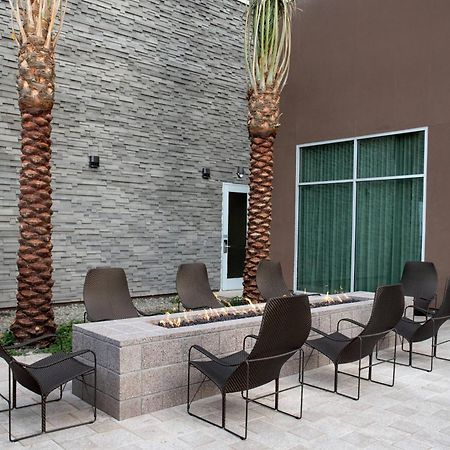 Courtyard By Marriott Mesa At Wrigleyville West Exterior foto