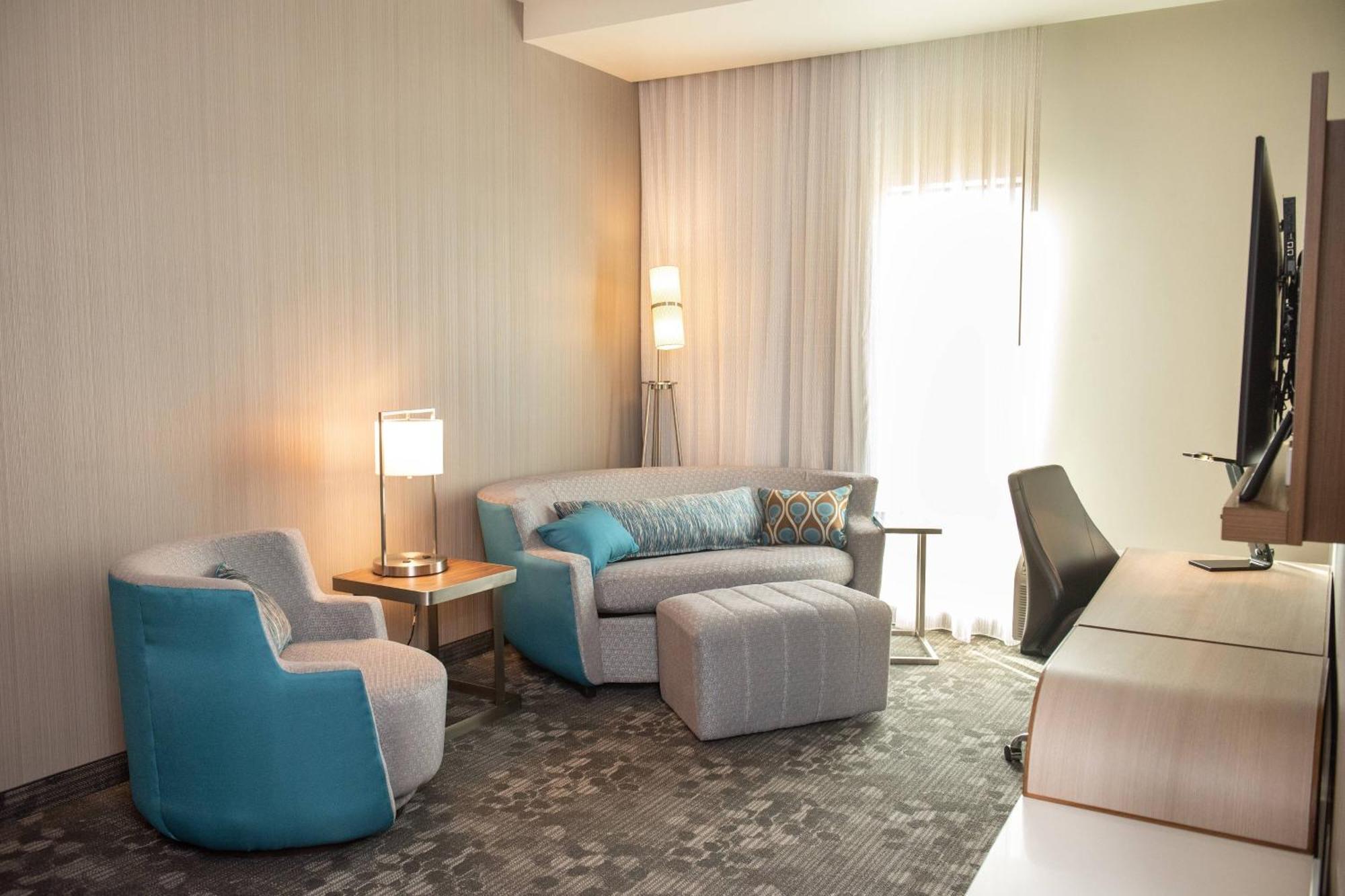 Courtyard By Marriott Mesa At Wrigleyville West Exterior foto